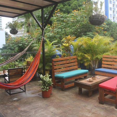 Eden'S Garden Hostel Panama City Ngoại thất bức ảnh