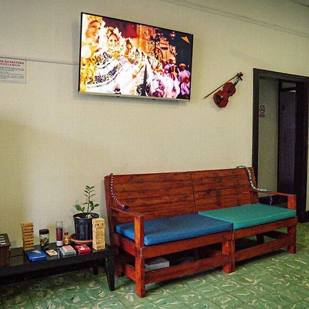Eden'S Garden Hostel Panama City Ngoại thất bức ảnh
