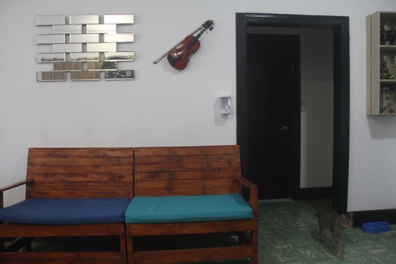 Eden'S Garden Hostel Panama City Ngoại thất bức ảnh