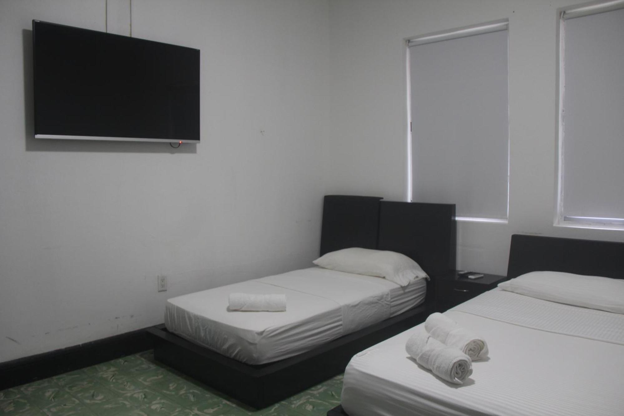 Eden'S Garden Hostel Panama City Phòng bức ảnh