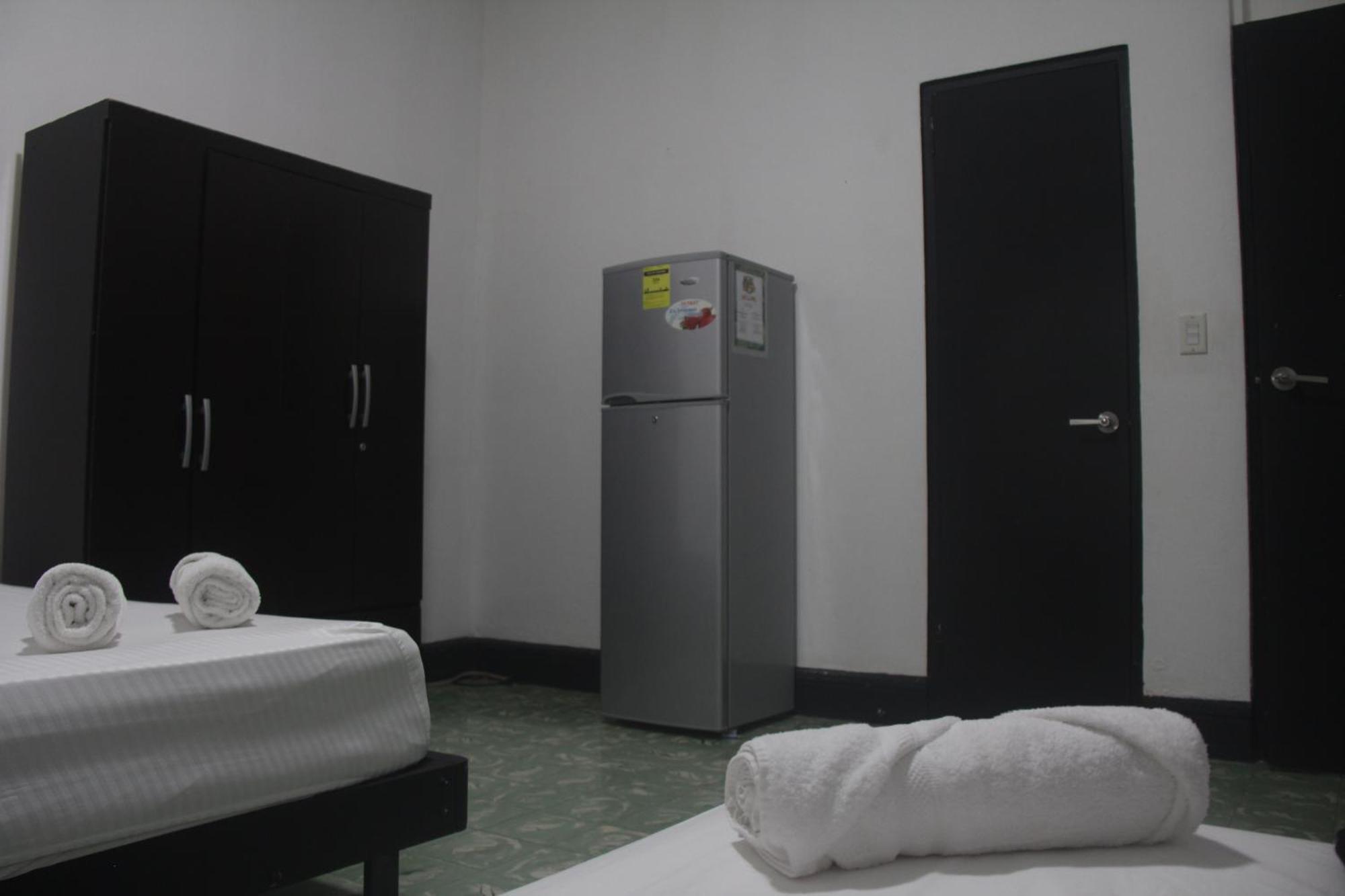 Eden'S Garden Hostel Panama City Phòng bức ảnh