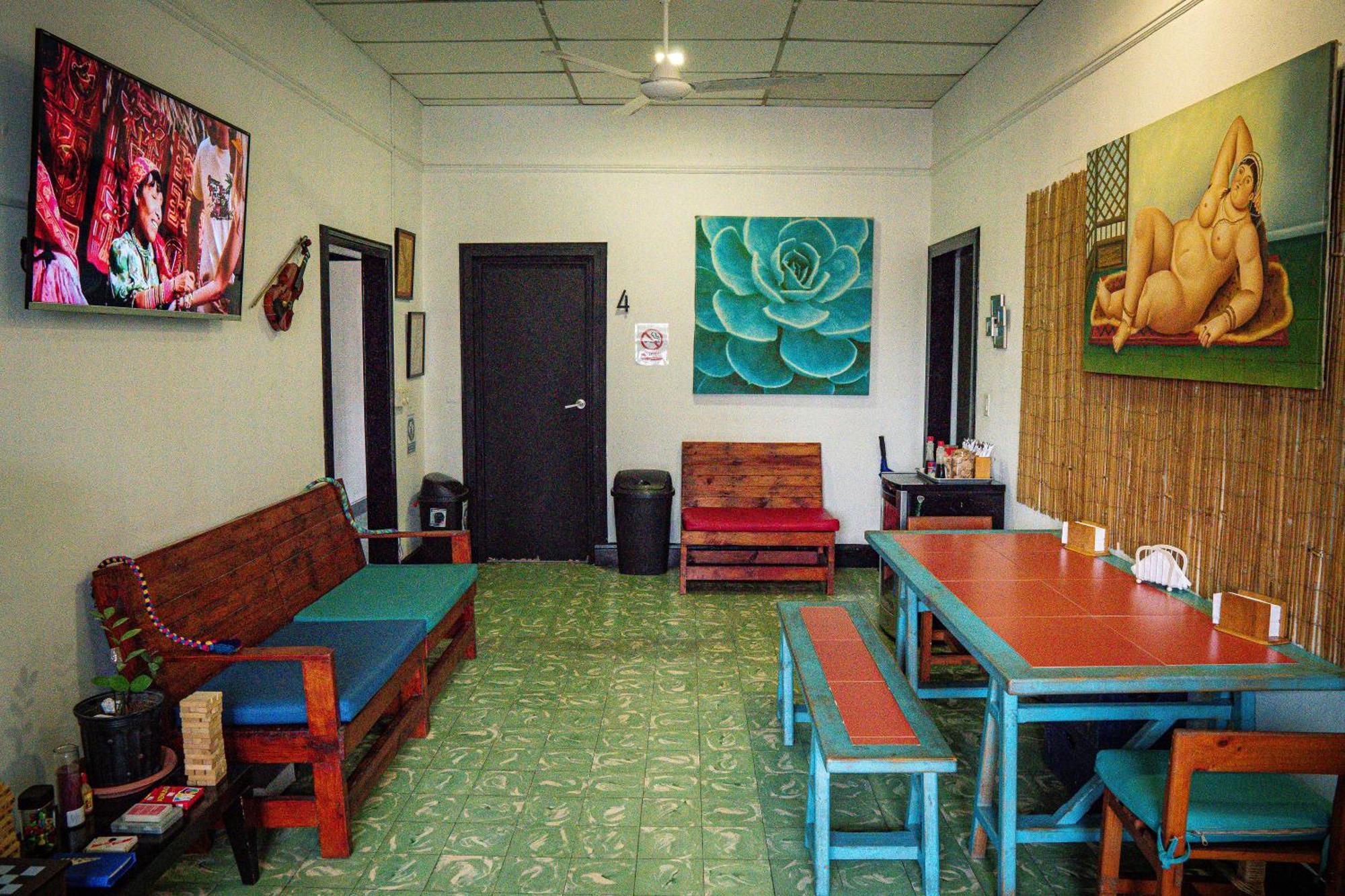 Eden'S Garden Hostel Panama City Ngoại thất bức ảnh