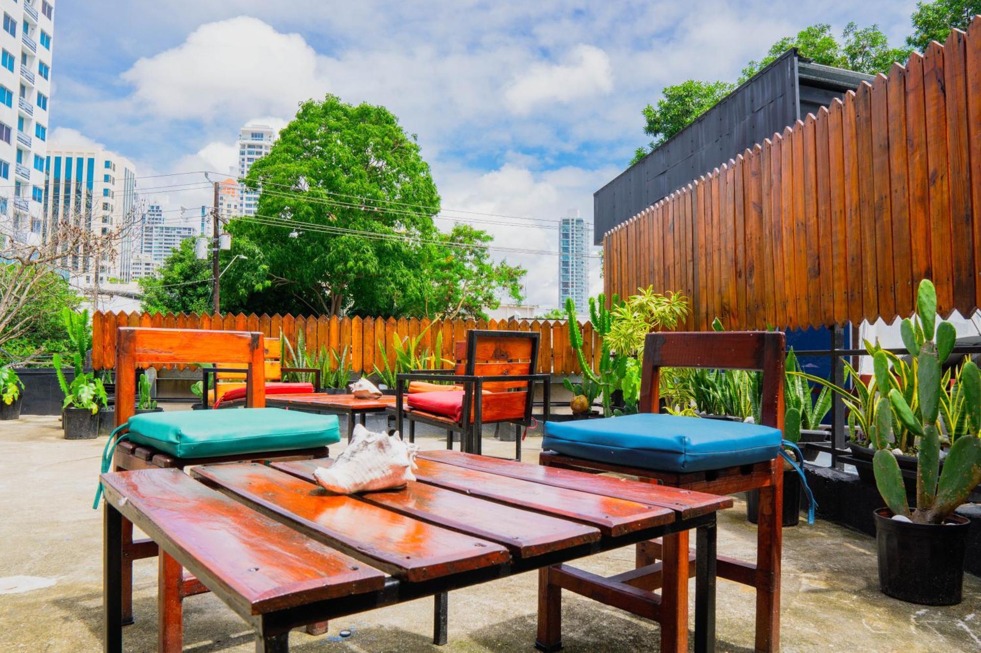 Eden'S Garden Hostel Panama City Ngoại thất bức ảnh